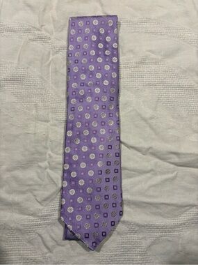 Ike Behar Lavender Silk Tie with Silver Geometric Dots